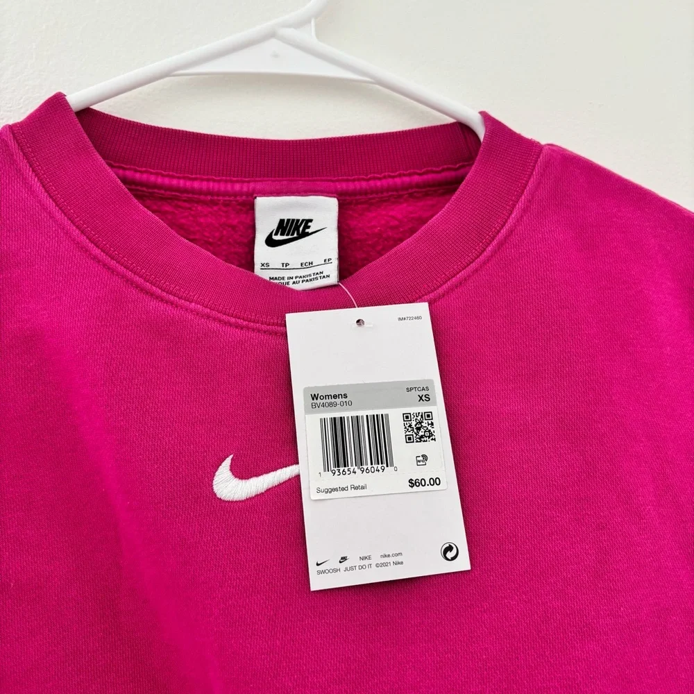 Nike Sportswear Collection Essentials Women's Oversized Fleece Crew Sweatshirt